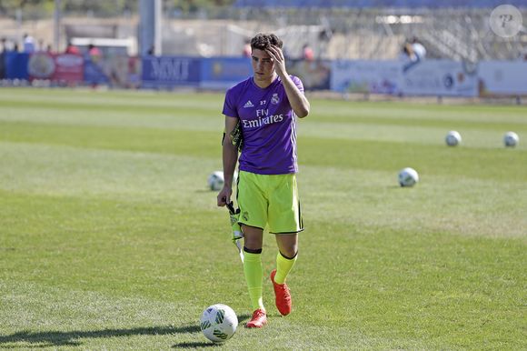 Luca Zidane (maillot violet), les fils de Zinedine Zidane, lors du match de foot de seconde division B opposant Fuenlabrada au Real Madrid Castilla. Madrid, le 25 septembre 2016.