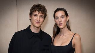 Aliocha Schneider et Charlotte Cardin amoureux depuis 8 ans : pour leur couple, ils s'interdisent totalement une chose