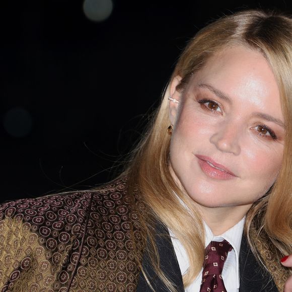 Virginie Efira - Photocall du "Le Grand Diner du Louvre" lors de la Fashion Week à Paris le 4 mars 2025.

© Denis Guignebourg / Bestimage