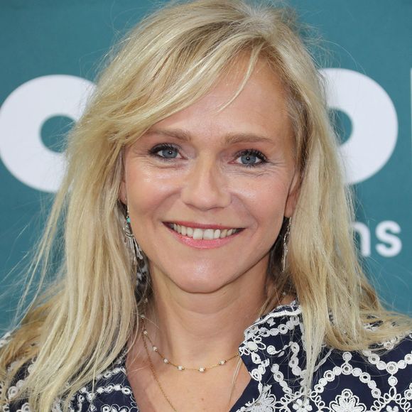 "Heureusement, je me suis beaucoup diversifiée. J'ai écrit, j'ai donc produit, et j'ai même repris mes études. Je n'ai jamais été dépendante des autres."

Exclusif - Claire Borotra lors de la 25ème édition du Festival TV de Luchon le 7 février 2025.
© Patrick Bernard / Bestimage