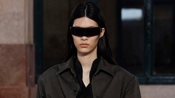Ce célèbre couturier, désormais à la retraite, met en vente certaines pièces de sa collection personnelle