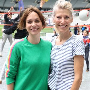 Nathalie Pechalat et Marie Barsacq, ministre française des Sports, de la Jeunesse et de la Vie associative, assistent à 'La Journée Evasion' de l'association Premiers de Cordée, au Stade de France, à St-Denis (saint-denis) près de Paris, France, le 28 mai 2025. Photo Jerome Domine/ABACAPRESS.COM