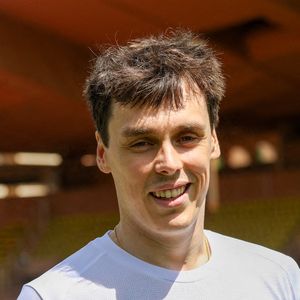 Louis Ducruet - La famille princière de Monaco assiste au match de football Racing Stars Football Cup opposant les pilotes Nazionale Piloti contre les Barbagiuans au stade Louis II à Monaco le 21 mai, 2025. © Claudia Albuquerque/Bestimage