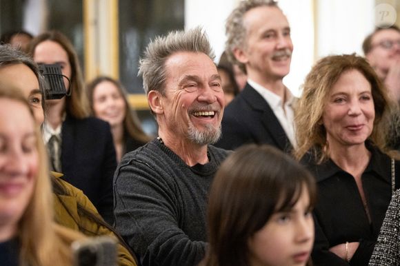 Azucena Caamaño, Florent Pagny - Cérémonie de la remise de la médaille de chevalier de l'ordre des arts et des lettres à Alexandre Kirchhoff, PDG du label Capitol Music France par R.Dati au Ministère de la Culture à Paris le 9 janvier 2026.
Cyril Moreau / Bestimage