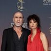 Éric Cantona et Rachida Brakni, amoureux enlacés : soleil et sable blanc pour célébrer la nouvelle année