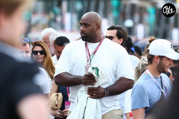 Il va passer des examens médicaux complémentaires.

Teddy Riner - Formula 1 Louis Vuitton Grand Prix de Monaco 2026 le 7 juin 2026.  © Mickael Chavet/ZUMA Press Wire/Bestimage