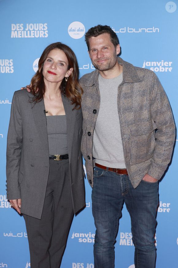Vanessa Djian, Alexis Michalik- Avant-première du film Des jours meilleurs au cinéma Max Linder Panorama à Paris, lundi 7 avril 2025. © Christophe Aubert via Bestimage