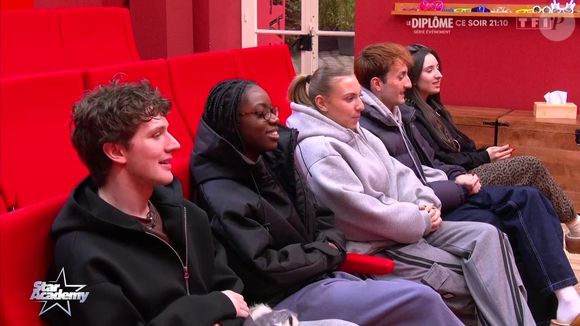 Tous les autres candidats sont en danger pour le prochain prime.

Les élèves de la "Star Academy" ont vécu des évaluations un peu spéciales avec un enjeu de taille.