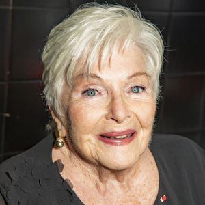 Exclusif - Line Renaud - Backstage de l'enregistrement de l'émission "On est presque en direct" (OEED), présentée par L.Ruquier. © Jack Tribeca / Bestimage