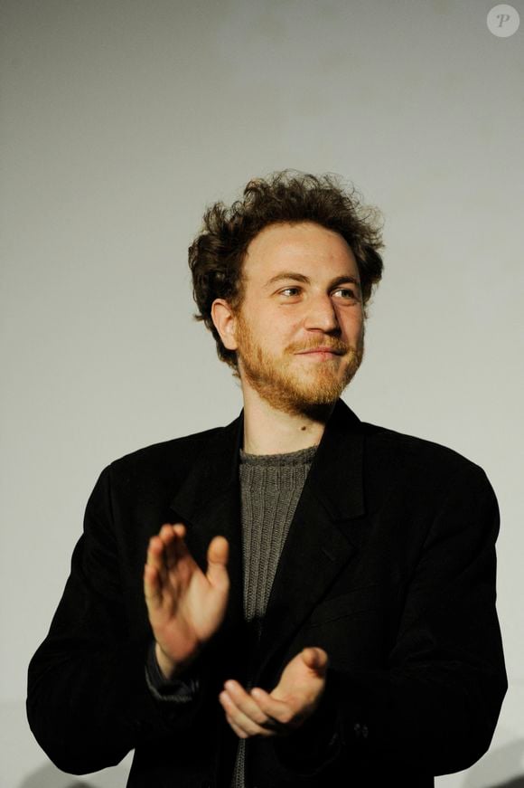 Marius Colucci pose pendant le festival international du film policier à Beaune, dans le centre de la France, le 5 avril 2009. Photo par Mehdi Taamallah/ABACAPRESS.COM