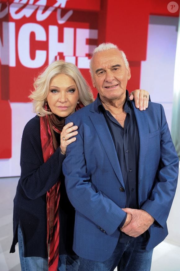 Exclusif - Michel Fugain et son épouse Sanda - Enregistrement de l'émission Vivement dimanche au studio Rive Gauche à Paris, présentée par Michel Drucker et diffusée le 9 février sur France 3. © Guillaume Gaffiot/Bestimage