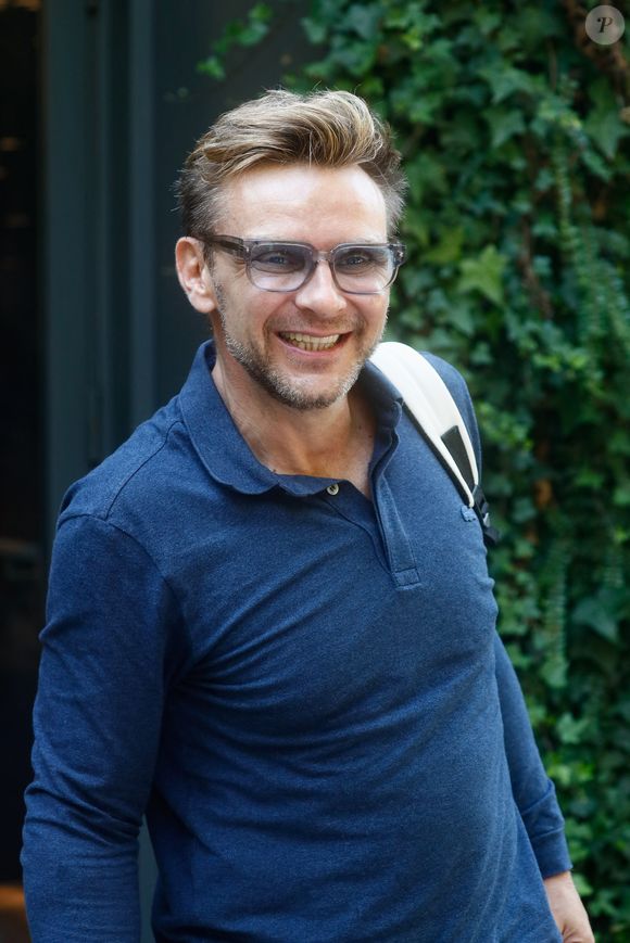 Jeanfi Janssens - Arrivées à l'enregistrement de l'émission de rentrée de "Vivement Dimanche" présentée par M. Drucker et qui sera diffusée le 27 août 2023 sur France 3 au Studio Gabriel à Paris, France, le 22 août 2023. © Christophe Clovis/Bestimage