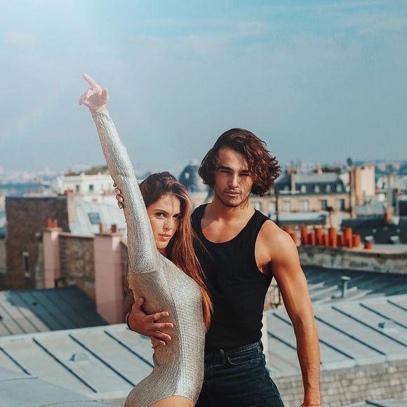 "Je voyais que tout le monde nous regardait, on était invités partout... j'ai eu un moment où je me suis un peu déconnecté de la réalité. C'est une période où j'ai un peu déconné, je pense. Parce que j'y croyais vraiment.", a-t-il regretté.

Anthony Colette et Iris Mittenaere dans la saison 9 de "Danse avec les stars", diffusée en 2018 sur TF1.