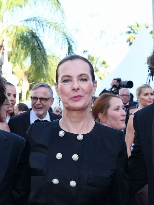 Carole Bouquet : Son jeune fils Louis Giacobetti suit les pas de son illustre grand frère Dimitri Rassam dans le cinéma