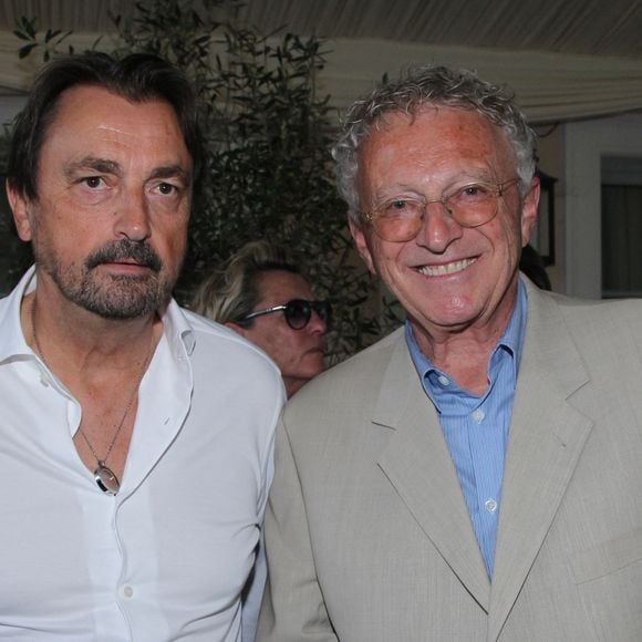 Henri Leconte et Nelson Monfort lors de la présentation du Collier « Terra by Roland Garros » créé par Anne Le Nen, Présidente de Ground Legend, au restaurant Laurent à Paris, France, le 22 Mai 2026. 

© Philippe Baldini /Bestimage