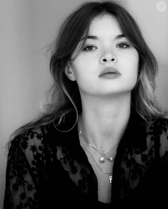 Notamment dans des créations de son père

Alice Cornillac, Instagram