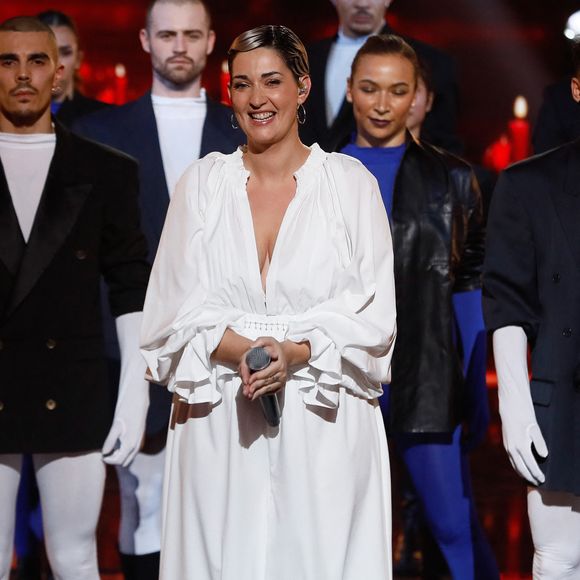 Sheryfa Luna chante son tube "Il avait les mots" - Enregistrement de l'émission "Génération Hit Machine Vol. 2" au Dôme de Paris, les 8 et 9 novembre 2022, diffusée sur W9 le 31 janvier 2023
© Christophe Clovis / Bestimage