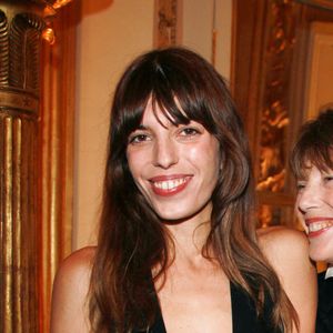 Lou Doillon et sa mère Jane Birkin assistent au 'ANDAM diner Fashion award' qui se tient au Ministère de la Culture à Paris, France, le 5 octobre 2011. Photo par Denis Guignebourg/ABACAPRESS.COM