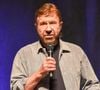 C'est elle qui l'a contacté par courrier à l'âge de 26 ans.

Chuck Norris et sa femme Gena O'Kelley au "Wizard World Comic Con" à Philadelphie, le 3 juin 2017.
Ricky Fitchett via Zuma Press/Bestimage