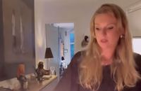 Retrouvailles entre les membres de "William à midi" chez William Leymergie et Sophie Davant à Paris.