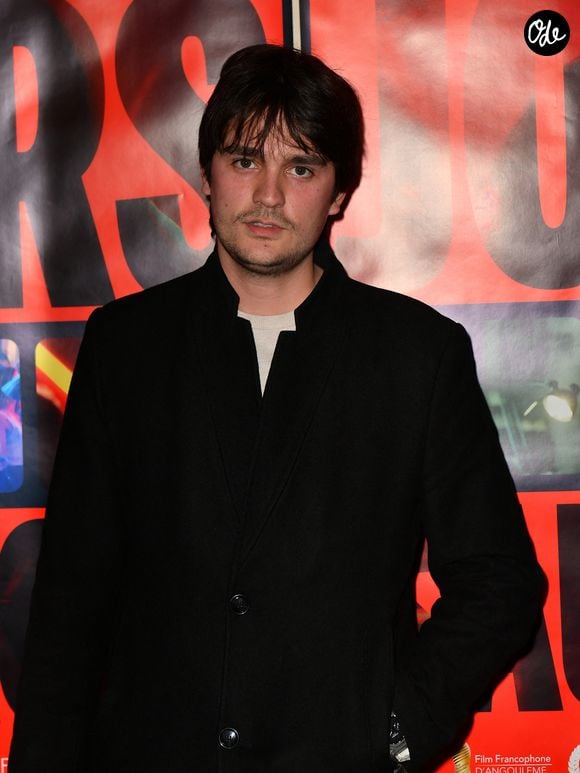Il confie : "Comme Anthony et Anouchka, j'ai reçu une avance sur héritage de 100 000 euros et ensuite 10 000 euros par mois pendant trois mois."

Alain-Fabien Delon lors de l'avant-première du film "Jours sauvages" au cinéma Max Linder à Paris le 3 avril 2023.

© Veeren / Bestimage