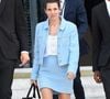 Dans une interview vidéo diffusée par l’établissement, elle a confié son émotion de revenir sur les lieux de son parcours : « Ça me fait bizarre ».
Charlotte Casiraghi - Sorties du défilé Chanel Collection Haute Couture Automne/Hiver 2025-2026 lors de la Fashion Week de Paris (PFW), au Grand Palais, à Paris, France, le 8 juillet 2025?. © Bestimage