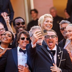 En coulisses, de nombreuses personnes s'activent pour que le Festival soit le plus réussi. 

Tom Cruise et le cast de Mission: Impossible – The Final Reckoning' durant le 78e Festival de Cannes Backgrid UK/ Bestimage