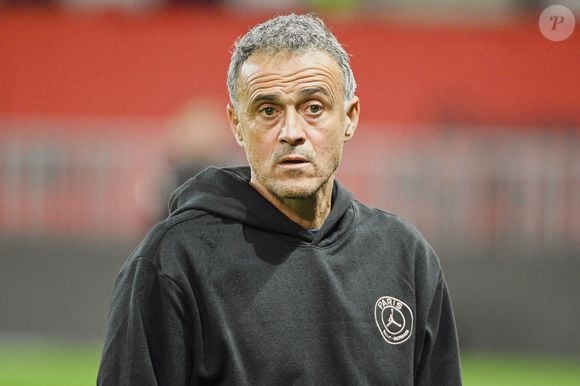 Entraîneur Enrique Luis (Entraîneur du Paris Saint-Germain). OGC Nice vs Paris Saint Germain, J7, Ligue 1 Mcdonalds au stade Allianz Riviera, NICE, France, le 06 octobre, 2024. © Fred Dides/Bestimage