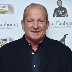 Exclusif - Rolland Courbis - Générale de la pièce de théâtre "Un Jour J'irai à Détroit !" au théâtre du Gymnase Marie Bell à Paris, France, le 20 janvier 2020. C'est sur une note historique et de devoir que S.Bugsy et D.Desclos ont souhaité au travers d'une pièce de théâtre, montrer et partager le combat des révoltés tirailleurs sénégalais, massacrés par l'armée française à Thiaroye le 01 décembre 1944. Mise en scène par D.Coubes. © Giancarlo Gorassini/Bestimage