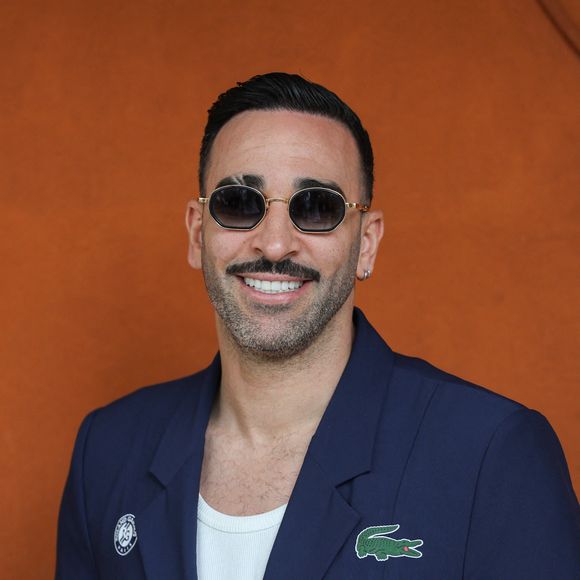 Adil Rami en tribune lors des Internationaux de France 2025 à Roland Garros le 01 juin 2025 à Paris, France. Photo by Nasser Berzane/ABACAPRESS.COM