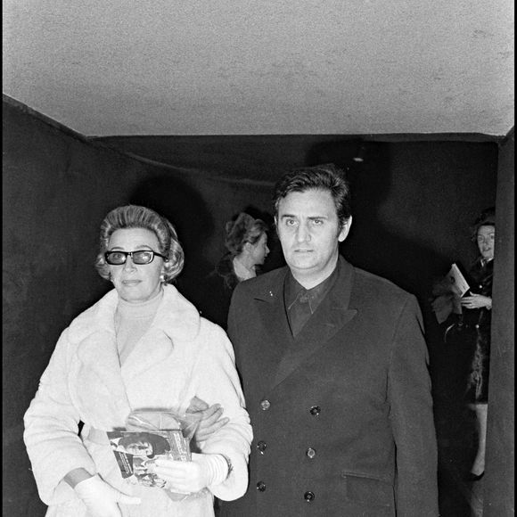 Archives - Roger Hanin et sa femme Christine Gouze-Rénal à Paris en 1967.