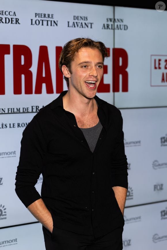 C'est Benjamin Voisin qui devrait prendre le relais, selon les informations du Parisien, confirmés par Purepeople

Benjamin Voisin à l'avant-première du film "L'étranger" à l'UGC Ciné Cité Les Halles à Paris le 28 octobre 2025.

© Julien Sarkissian / Bestimage