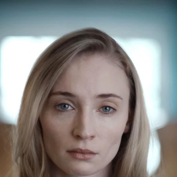 Los Angeles, USA Premier aperçu de la star de Game of Thrones Sophie Turner dans le rôle d'une star de cinéma scandalisée luttant pour sa vie dans la bande-annonce de Trust.