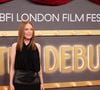Portée sur des ongles courts et arrondis, sa manucure prouve qu'élégance et praticité font bon ménage.

Julianne Moore à la soirée de clôture du BFI London Film Festival, au Royal Festival Hall, le 18 octobre 2026 à Londres.

© Bestimage