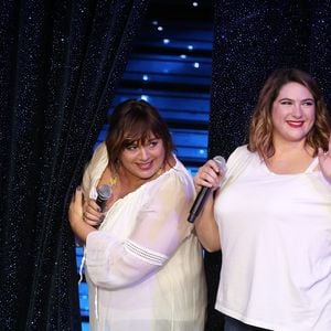 Michèle Bernier et sa fille Charlotte Gaccio - Enregistrement de l'émission "Tous au Lido pour le Sidaction", qui sera diffusée le 2 avril sur France 2, à Paris. Le 21 mars 2016
© Jacovides-Moreau / Bestimage