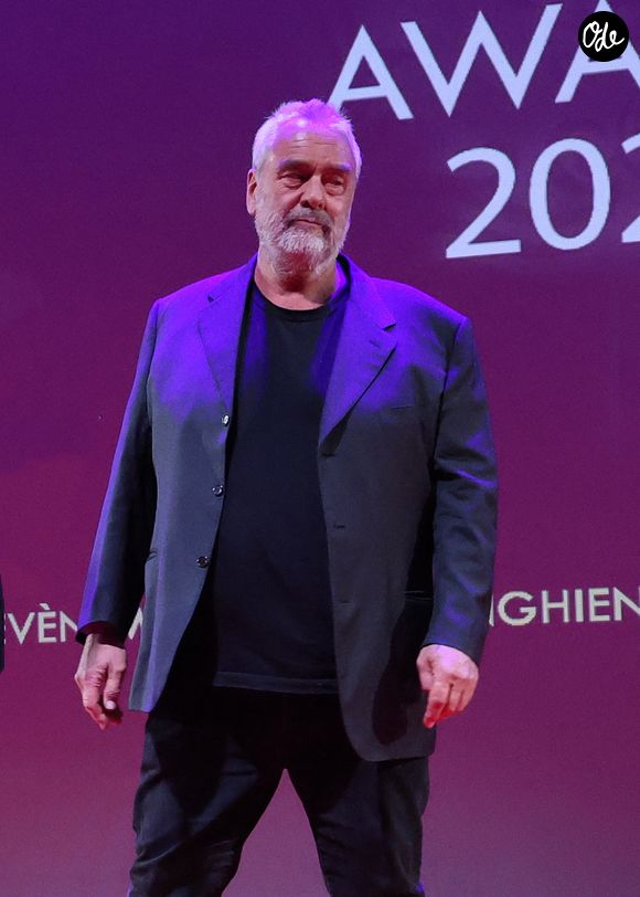 Exclusif - Luc Besson remet un génie d'honneur à Sophie Leclerc - Soirée des "Digital Creation Genie Awards 2026" au casino d'Enghien-les-Bains le 21 janvier 2026. © Denis Guignebourg/Bestimage