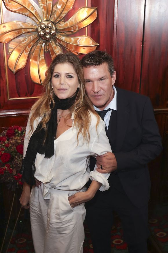 Il est le papa de quatre garçons, dont le petit dernier Gabriel, qu'il a eu avec sa femme actuelle Aurore Aleman.
Benjamin Castaldi et sa femme Aurore lors de la soirée Omar Harfouch "Dîner chez Maxim's" à Paris le 9 octobre 2024. © Perusseau / Tribeca / Bestimage