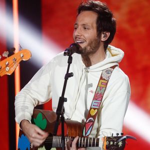 A trois reprises ! 

Exclusif - Vianney (Vianney Bureau) - Enregistrement de l'émission "La fête de la Chanson française" au Dôme à Paris, présentée par L.Thilleman et A.Manoukian, et diffusée le 22 décembre sur France 3
© Christophe Clovis / Bestimage