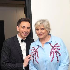 Exclusif - Jordan Deluxe, Laurence Boccolini, en backstage de l’enregistrement de l’emission "On Connait La Chanson Années 80", présentée par L.Boccolini et diffusée le 22 septembre 2026 sur W9, à Paris, France, le 9 avril 2026. © Jack Tribeca/Bestimage