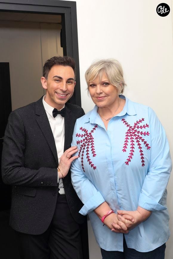 Exclusif - Jordan Deluxe, Laurence Boccolini, en backstage de l’enregistrement de l’emission "On Connait La Chanson Années 80", présentée par L.Boccolini et diffusée le 22 septembre 2026 sur W9, à Paris, France, le 9 avril 2026. © Jack Tribeca/Bestimage