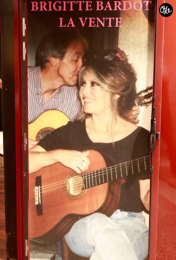 Les effets personnels de Brigitte Bardot sont exposés au public à partir de ce mardi 15 septembre à Paris, avant leur vente aux enchères le 21 septembre 2026 à l’Hôtel Drouot à Paris.© Christophe Aubert/Bestimage