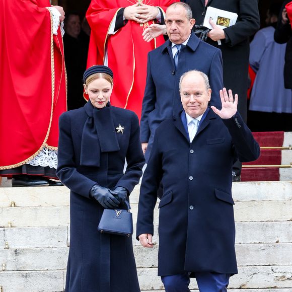 Le prix moyen du mètre carré y atteint désormais le montant record de 57 569 euros.

Le prince Albert II de Monaco et la princesse Charlène de Monaco ont assisté à la messe pontificale, dans le cadre des célébrations de la Sainte-Dévote à la cathédrale de Monaco, le 27 janvier 2026. © Claudia Albuquerque/Bestimage