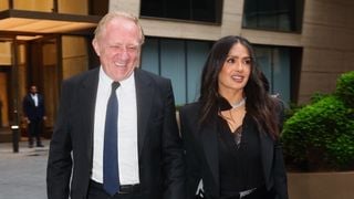 "Je ne peux pas l’aimer plus" : Salma Hayek heureuse après la naissance d'un bébé encore prénommé François chez les Pinault