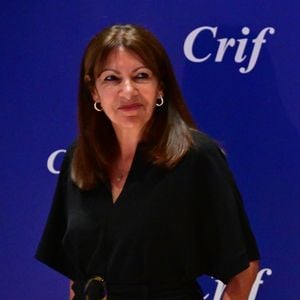 Anne Hidalgo, maire de Paris lors du dîner annuel du CRIF (Conseil représentatif des institutions juives de France) au Carrousel du Louvre à Paris le 3 juillet 2025. © Christian Liewig / Bestimage