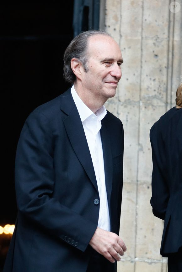 Exclusif - Xavier Niel à la sortie de la messe hommage à Doris Brynner en l'église Saint-Philippe-du-Roule à Paris le 4 jin 2025.

© Christophe Clovis / Bestimage