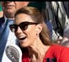 En tribune lors du match, elle avait également un mini-ventilateur

Kate Middleton, princesse de Galles, dans la loge royale lors de la finale du simple dames, le treizième jour du tournoi de tennis de Wimbledon 2026, à l'All England Lawn Tennis and Croquet Club, à Londres, au Royaume-Uni, le 11 juillet 2026. Photo de Stephen Lock/i-Images/ABACAPRESS.COM