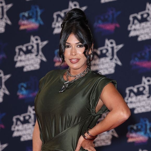 Ayem Nour au photocall de la 27ème édition des NRJ Music Awards au palais des Festivals de Cannes, France, le 31 octobre 2025. © Dominique Jacovides/Bestimage