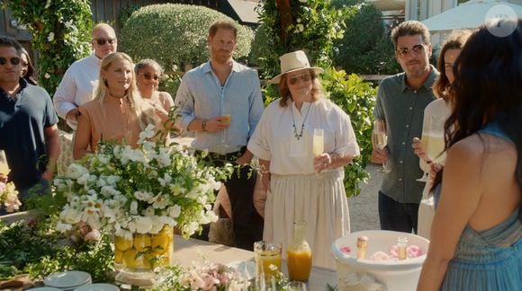 La série lifestyle de Meghan Markle sur Netflix a commencé à être diffusée — et se termine par un petit brunch entre amis en compagnie de son mari, le prince Harry, et de sa mère, Doria Ragland. Le 4 mars 2025 © JLPPA / Bestimage