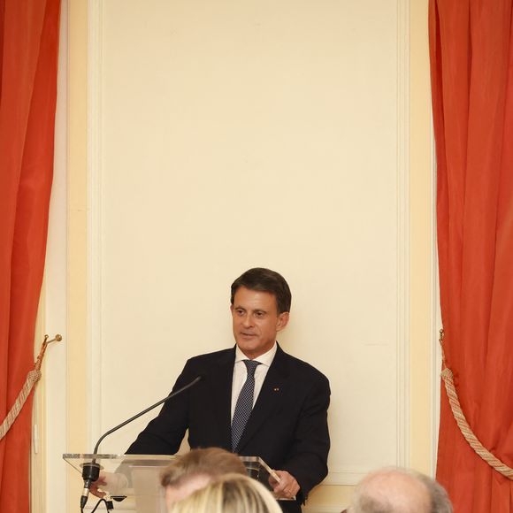 Exclusif - Manuel Valls - Dîner de La Revue des Deux Mondes, à La Maison de l’Amérique Latine, en l’honneur de M. Valls à Paris le 27 mai 2025 © Jack Tribeca / Bestimage