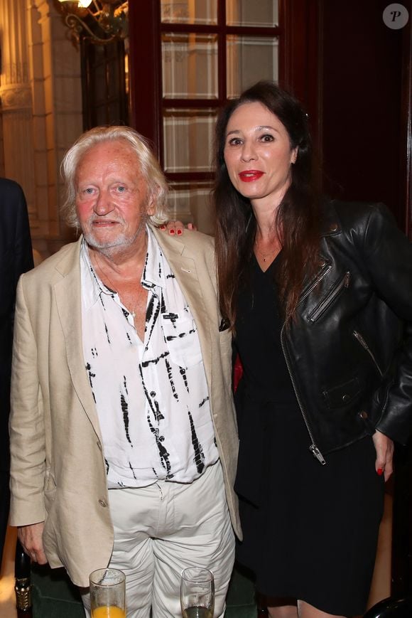 Exclusif - Niels Arestrup et sa femme Isabelle Le Nouvel - Dîner des Molières au salon Opéra Garnier de l’Hôtel Intercontinental à Paris, France, le 12 Septembre 2022. La cérémonie aura lieu le 30 Mai 2022 et sera diffusée sur France 3.

© Bertrand Rindoff / Bestimage